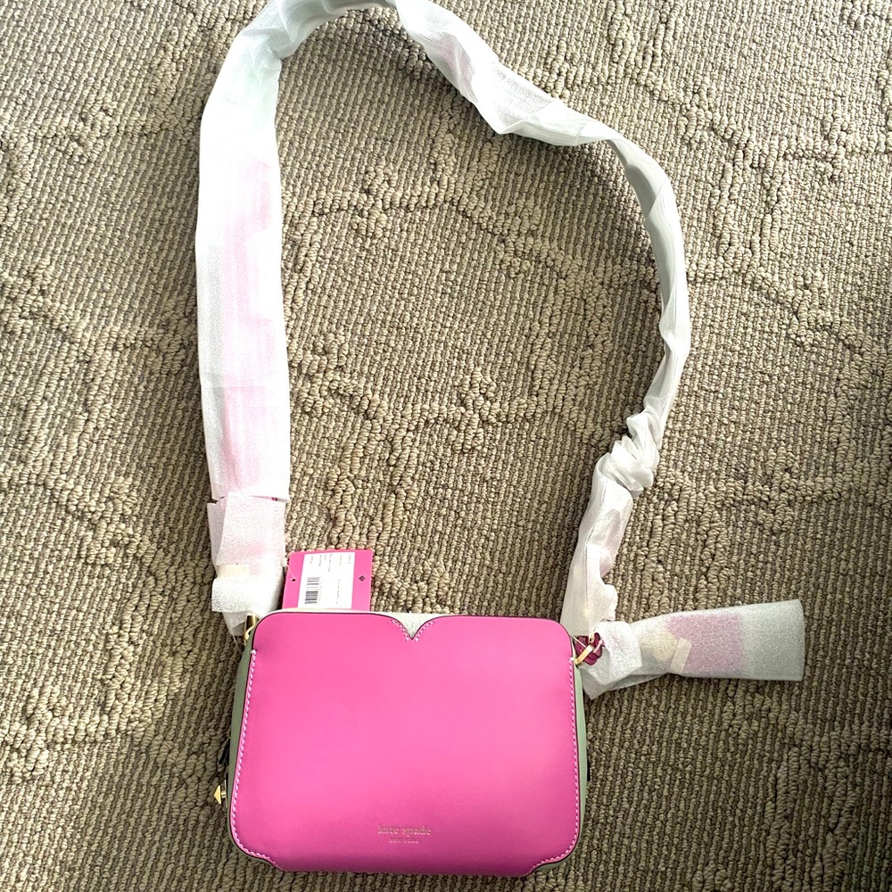 Kate spade camera bag- never worn